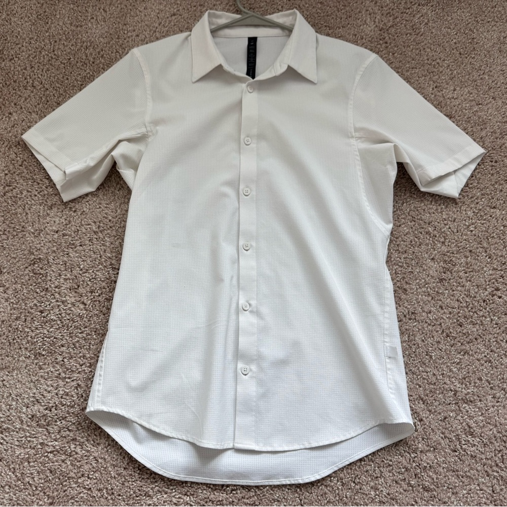 Airing Easy Short-Sleeve Shirt